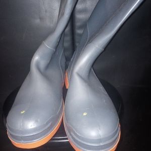 Rubber steel toe boots size 12